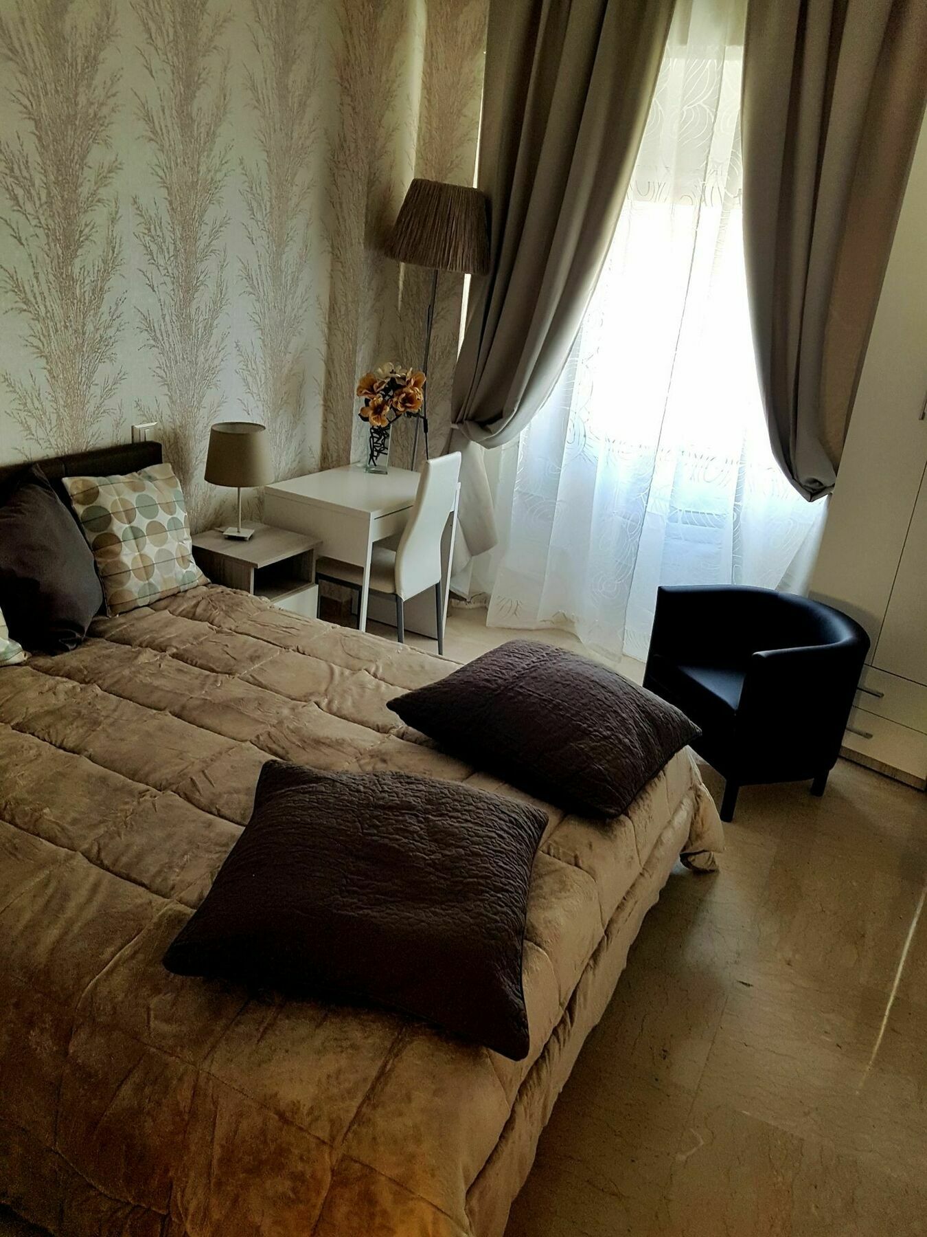 Elegante E Moderno Appartamento Al Politeama Palermo Eksteriør billede